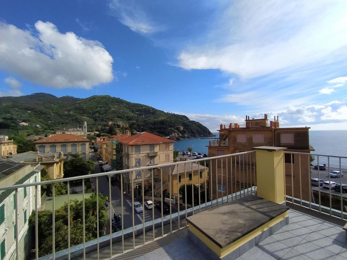 Апартаменты Monia House Sea View Леванто Экстерьер фото